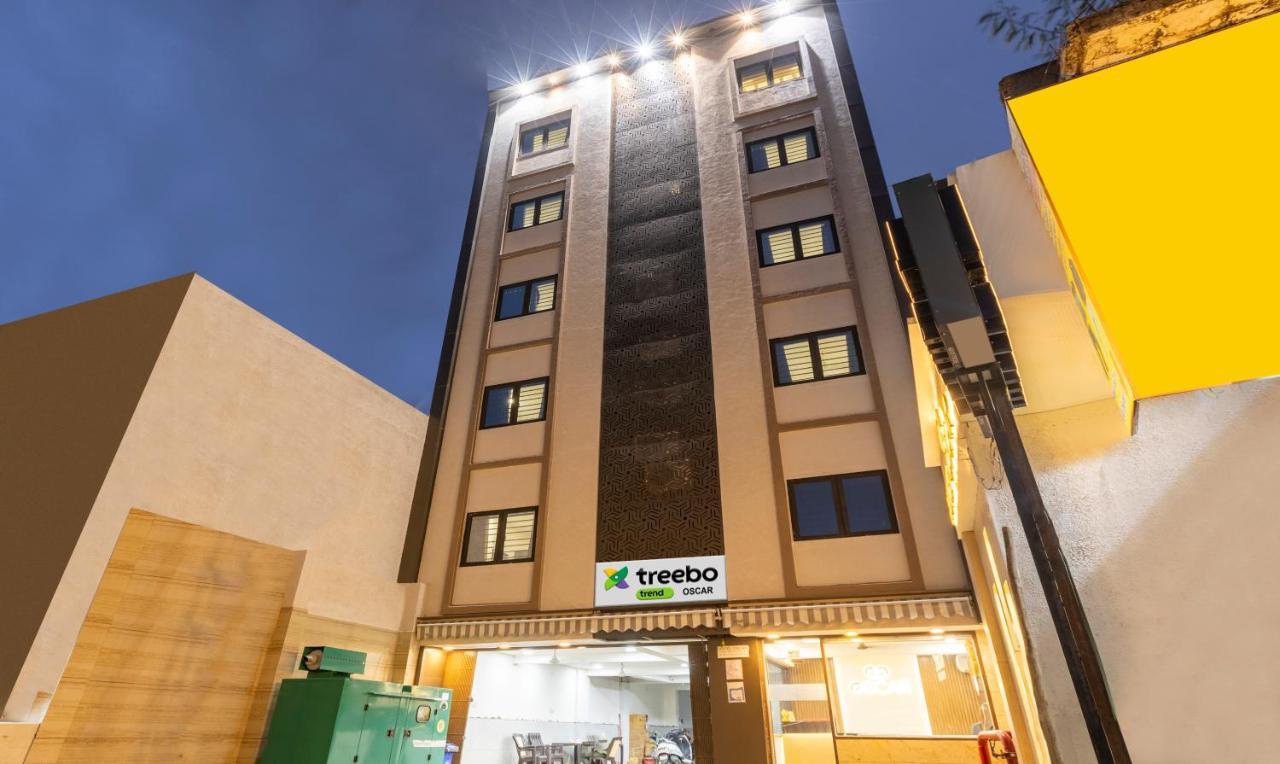 Treebo Oscar Hotel Rajkot Eksteriør billede